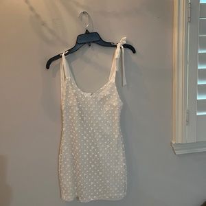 Francesca’s Mi Ami White floral mini dress